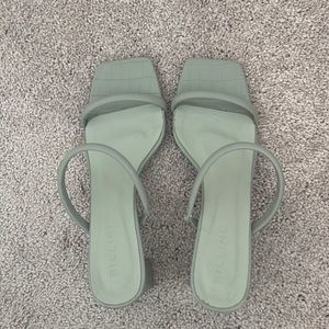 Size 9 Billini heels